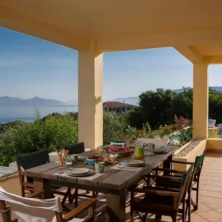 빌라 Serene Meganisi - Seaview & Exclusive Pool